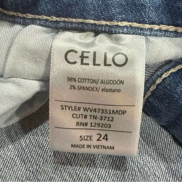 Women’s Size 24 Plus Ms Cello Blue Distressed Denim Jean Shorts Stretch Shortie - Picture 3 of 7